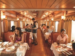 The sumptuous restaurant on the Golden Chariot (photo courtesy of SITA)