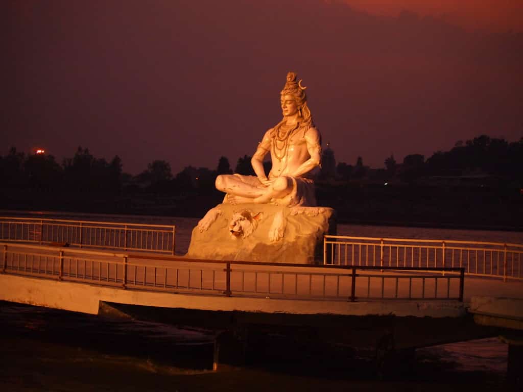 Evening Aarti at Swaragashram P9250555