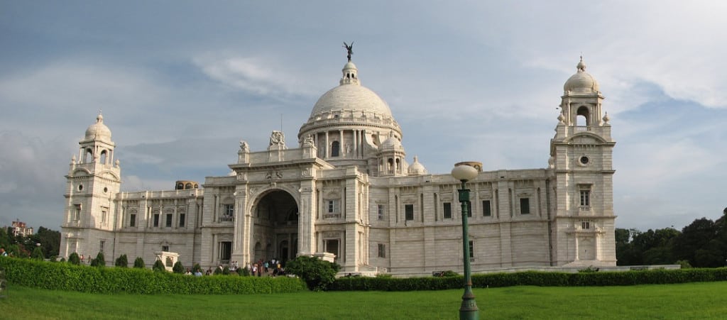 victoria_memorial_calcutta-by-anourag-own-work-cc0-via-wikimedia-commons