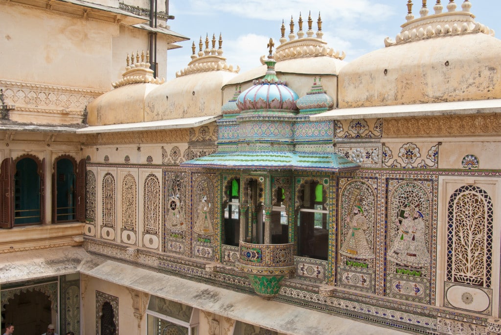 city_palace_udaipur_by-antoine-taveneaux-own-work-cc-by-sa-3-0-http-creativecommons-orglicensesby-sa3-0-via-wikimedia-commons