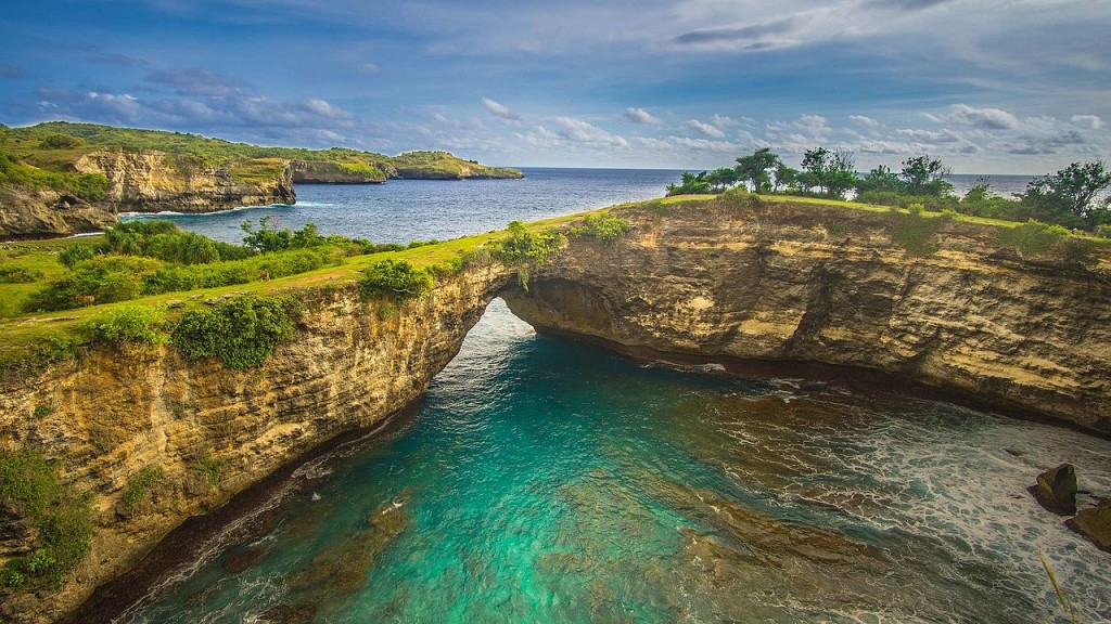 Broken_Bay,_Nusa_Penida